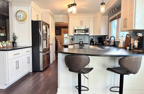 Terry Sanford House | StayCation 3bed 2bath Kids/Pet-friendly/Games near Hospital