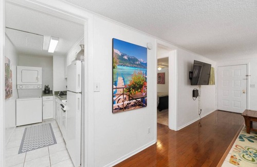 Gainesville Condo | StayGainesville`s Peaceful Condo Near UF/Shands