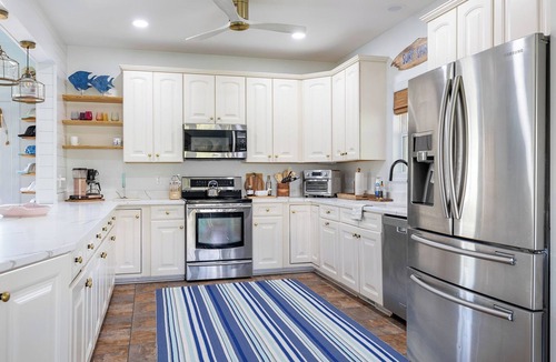 Emerald Isle House | Steele Away - 4 Bedrooms, 3.5 Baths, Private Pool, Emerald Isle