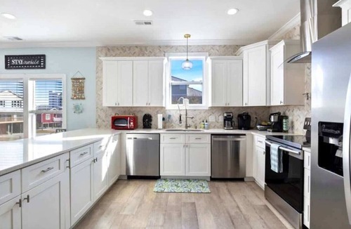 Wilmington Beach Villa | Steps from beach and boardwalk!