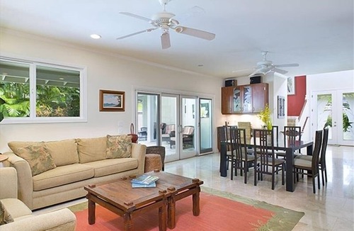 Lanikai House | Steps to Beach-Heated Pool-AC-Gated Community-Minimum Stay 7 Nights-CONTACT HOST