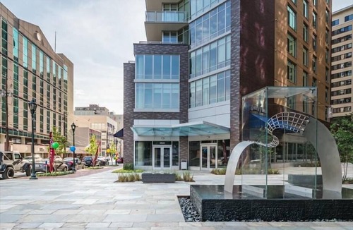 Woodmont Triangle Apartment | Steps to Metro | Full Kitchen + W/D | Near Chevy Chase| by GLS