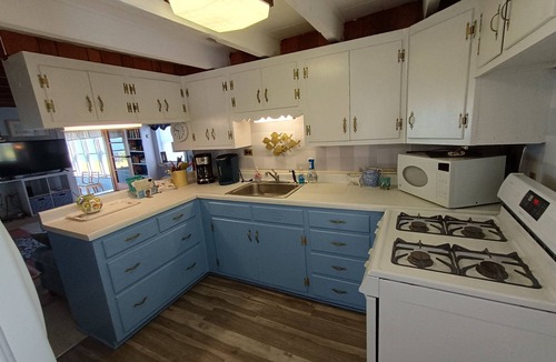 Birdsnest Cabin | Storybook Shores - A Peaceful Retreat on the Bay