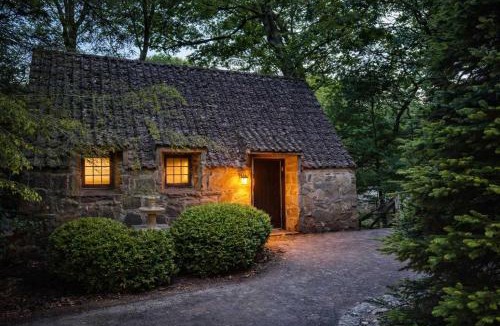 Tynecastle House | Storybook Three Cottage Mountain Compound