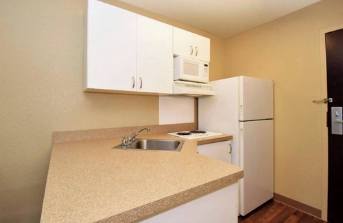 Germantown Hotel | Studio 6 Corporate Extended Stay Washington, D.C. Germantown MD