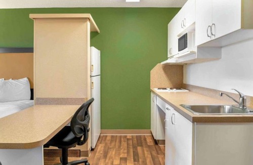 Germantown Hotel | Studio 6 Corporate Extended Stay Washington, D.C. Germantown MD
