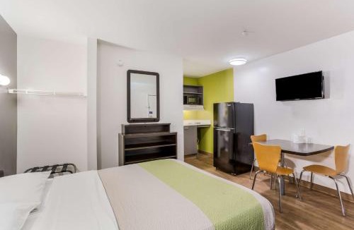 Southside Hotel | Studio 6 Extended Stay - Jacksonville, FL - South