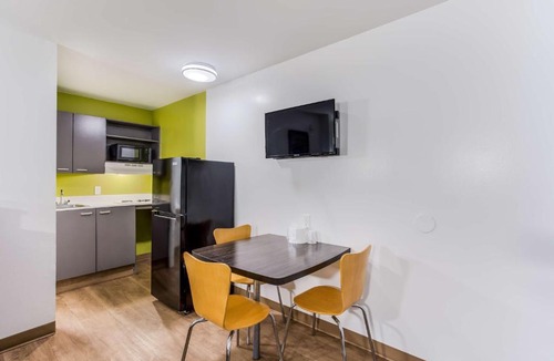 Southside Hotel | Studio 6 Extended Stay - Jacksonville, FL - South
