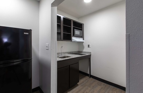 Conestee Hotel | Studio 6 Greenville, SC - I-85 Near Downtown