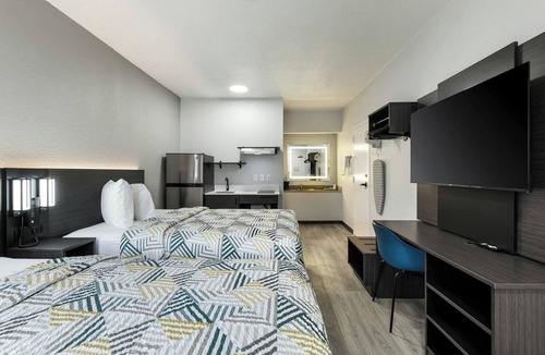 Jacksonville Hotel | Studio 6 Suites Jacksonville, NC