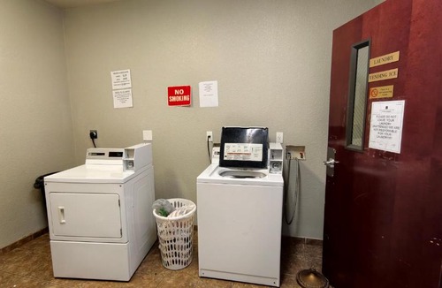Harker Heights Hotel | Studio 7 By Capital O Killeen I-14