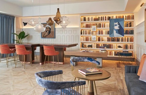 Logan Circle House | Studio King at Viceroy Washington DC, Short Drive to The National Mall!