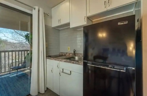 Lake Lure Villa | Studio Villa in Lake Lure with Rumbling Bald Resort Amenities