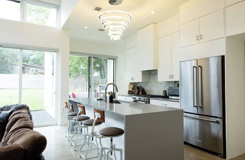 Galindo House | Stunning 2-bedroom ultra modern villa in fabulous Austin