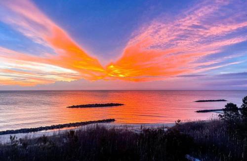 Windmill Point House | Stunning Bay Front Escape Private Beach