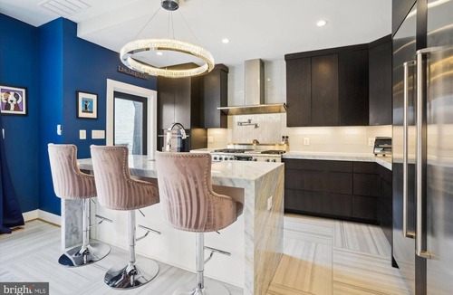 Old Town Alexandria House | Stunning Luxury Townhome in Old Town Alexandria – Walk to Shops, Dining & Metro!
