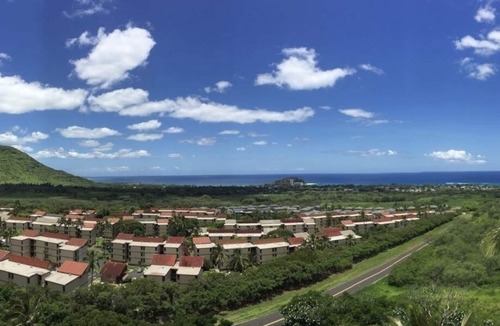 Makaha Condo | Stunning Makaha: Fabulous ocean view. Free parking, A/C and wifi. Sparkling pool