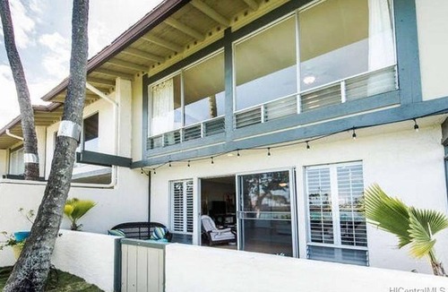Portlock House | Stunning Marina Townhome with Ocean and Mountain Views