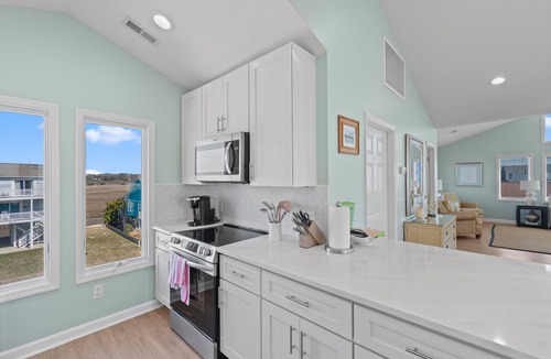 Holden Beach House | Stunning Ocean Front Home W/Private Pool 4BR 4 1/2 Bath and Brand New Kitchen