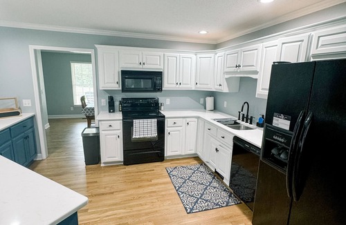 Sanford House | Stunning Sanford home with privacy and a beautiful view.