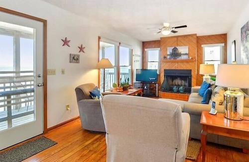 Nags Head House | Stunning sound and sunset views in Nags Head!