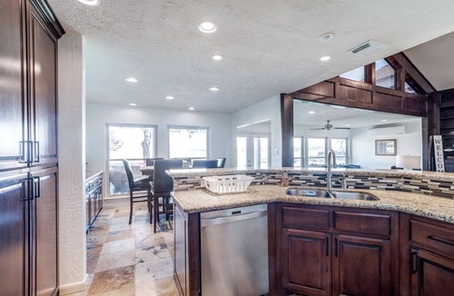 Montgomery House | Stunning waterfront location w/views & lakeside deck; weekly discounts!
