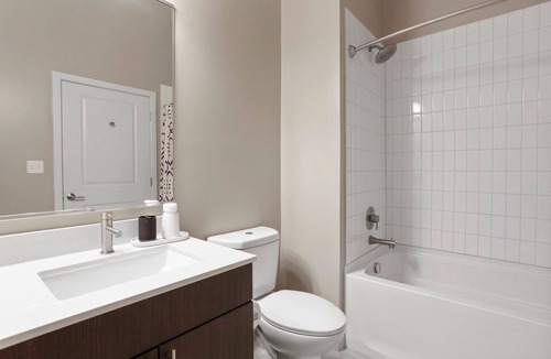 McLean Apartment | Stylish 1BD | Walk to Metro | McLean Gem | Modern Comforts | Perfect Location | Your Ideal Retreat!