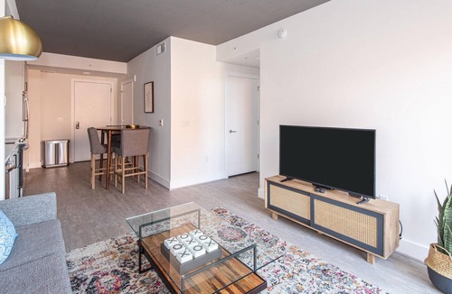 Navy Yard Apartment | Stylish 1BR Near US Capitol Bldg, Concierge + Gym