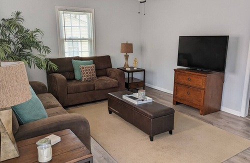 Buena Vista House | Stylish 3-Bedroom Home in the Countryside