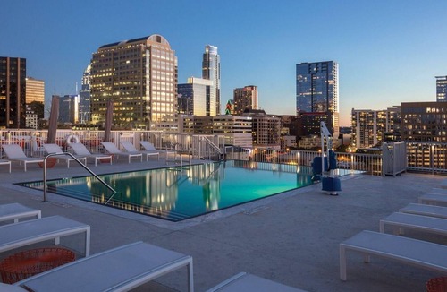Civic District Apartment | Stylish Austin Studio Near Downtown, Rainey Street & Live Music Scene