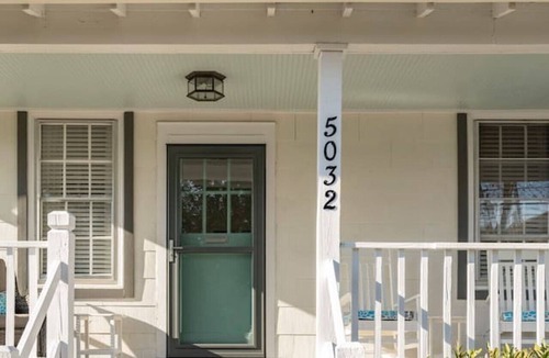 Lynchburg House | Stylish Comfort | Lynchburg Single Level 2BR Gem!