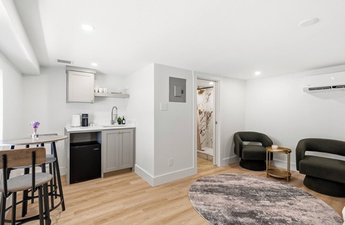 Oak Cliff Apartment | Stylish Cozy Studio Steps from Bishop Arts Favorites #8