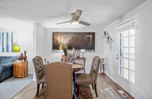 Mosby House | Stylish Haven 11 Minutes from the Richmond Airport