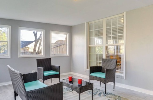 Lawrenceville House | Stylish Lawrenceville Getaway with sunroom– Family & Pet Friendly