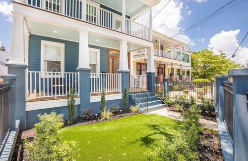 Westside Apartment | Suite B2 at 697 King