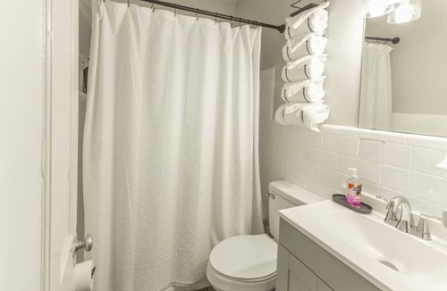 Columbus Apartment | Suite C At Blue Sky Terrace