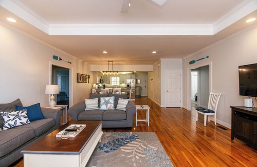 Edisto Island House | Suite Caroline – Pet-Friendly 5BR/5BA Beach House with Easy Beach Access!
