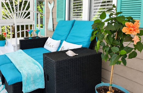 Emerald Isle Apartment | Suite Escape: King Suite Near Beach, Golf Cart, Hot Tub