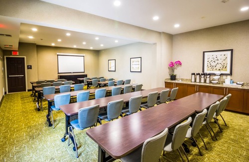 Legacy Park Condo | Suite with Roll in Shower | Free Wi-Fi and Free Breakfast