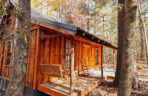 Saluda House | Summer Breeze cabin at Cabin Fever in NC