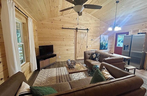 Piper Gap Cabin | Summer Escape Near the Blue Ridge Parkway!
