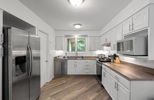 Lake Lure House | Summer Morning - Resort access, 4 bd/3.5 ba, fire pit - Mr. Lake Lure Vacation Rentals