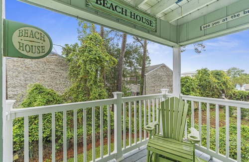 Crescent Beach Condo | Summer Times #4 - 2 Bedroom Located Close To The Beach
