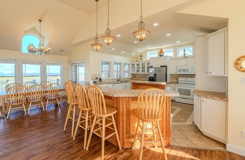 Carova Beach House | Sun King II - 4x4 Carova Beach, Oceanfront, Ocean View, Elevator, Pool, Hot Tub, Pets Ok