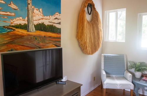 Hawi Apartment | Sun kissed 1-bedroom apartment minutes from Hawi.