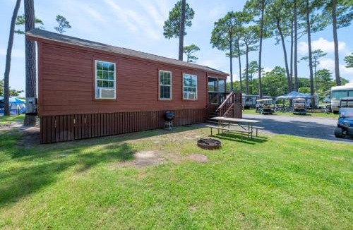 Berlin House | Sun Outdoors Frontier Town