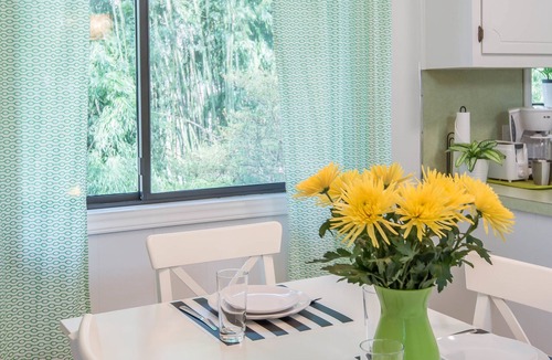 Hendersonville House | Sunny Cabin near Downtown