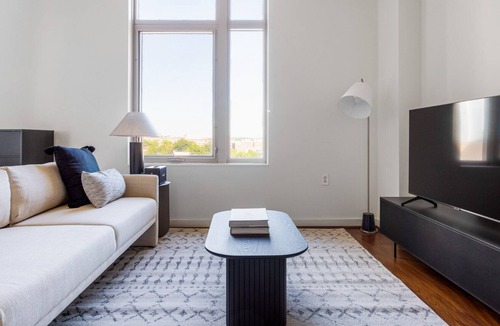 Columbia Heights Apartment | Sunny Clarendon 1BR W/D, Concierge & Gym, steps to WF, by Blueground