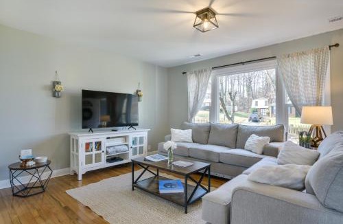 High Point House | Sunny Family Home, 3 Mi to High Point Market!
