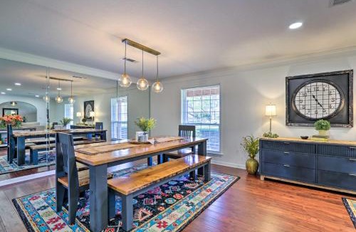 Marianna House | Sunny Florida Abode - Patio, Pool, & Fire Pit
